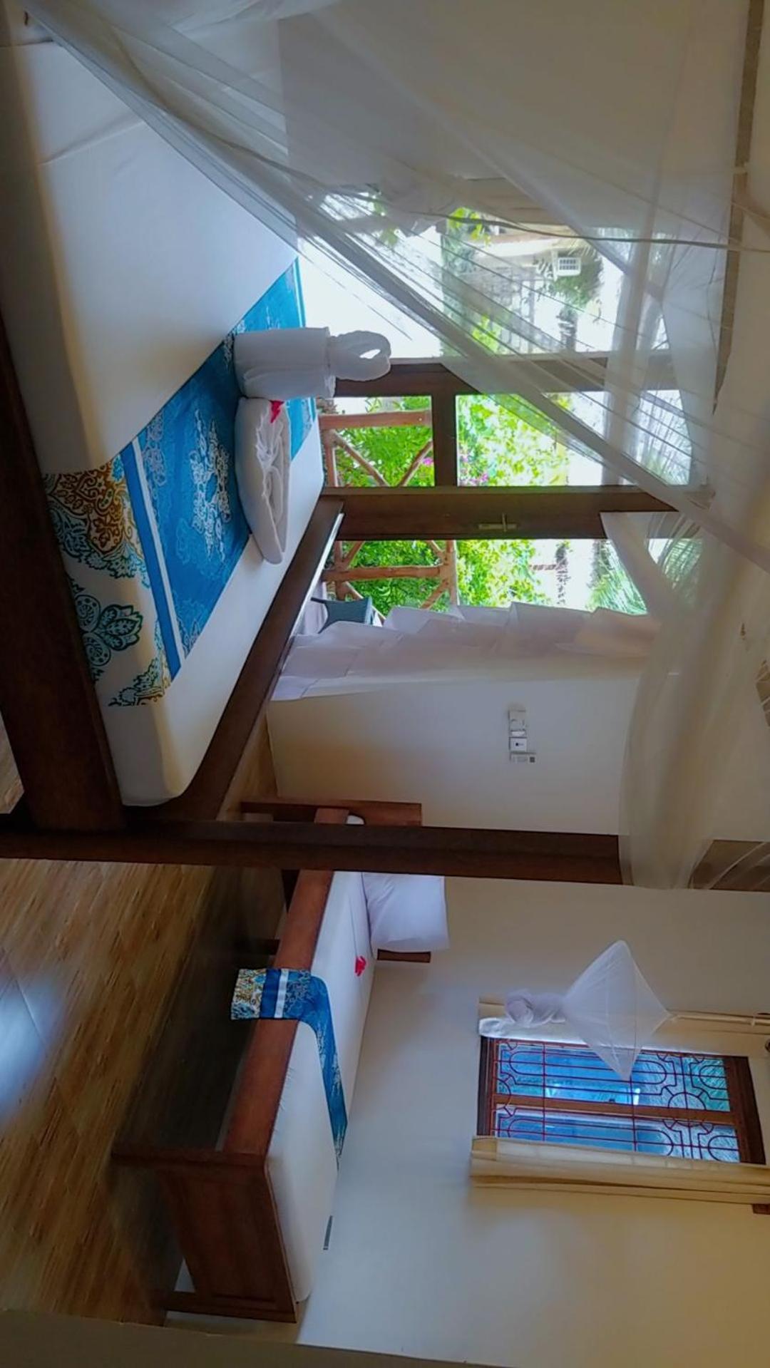 Amber Lodge 蓬圭 外观 照片