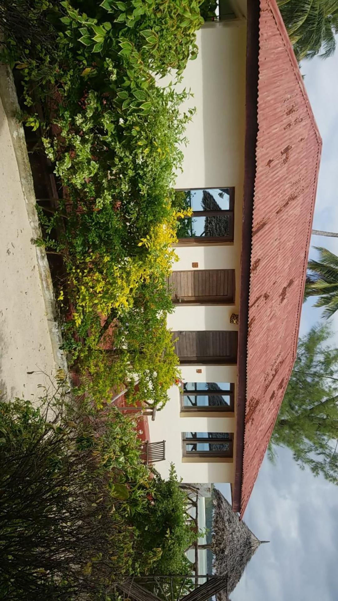 Amber Lodge 蓬圭 外观 照片